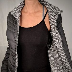 *HPx4*NORTH FACE REVERSIBLE JACKET SML NEVER WORN!